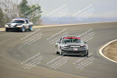 media/Jan-26-2025-CalClub SCCA (Sun) [[cfcea7df88]]/Group 4/Race/